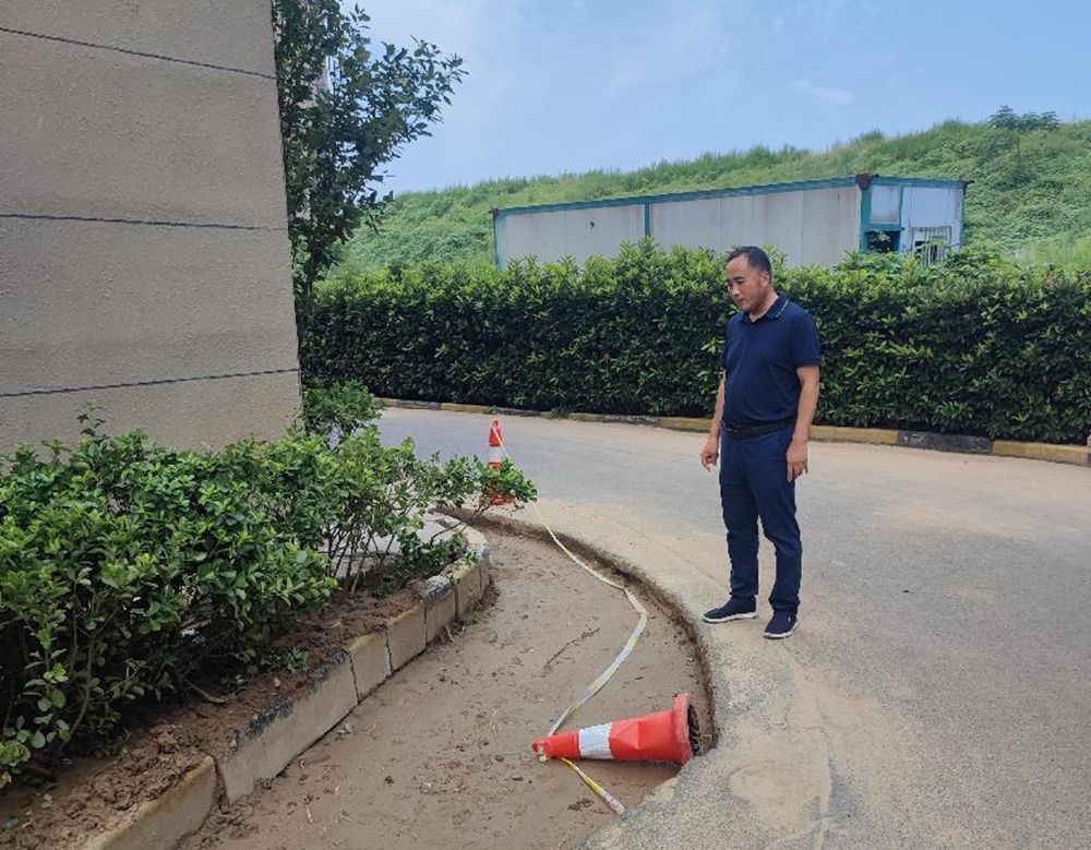 爱游戏在线登录官网-爱游戏(中国)党委委员、副总经理祁红军到柳林安置区检查督导消防整改和验收工作